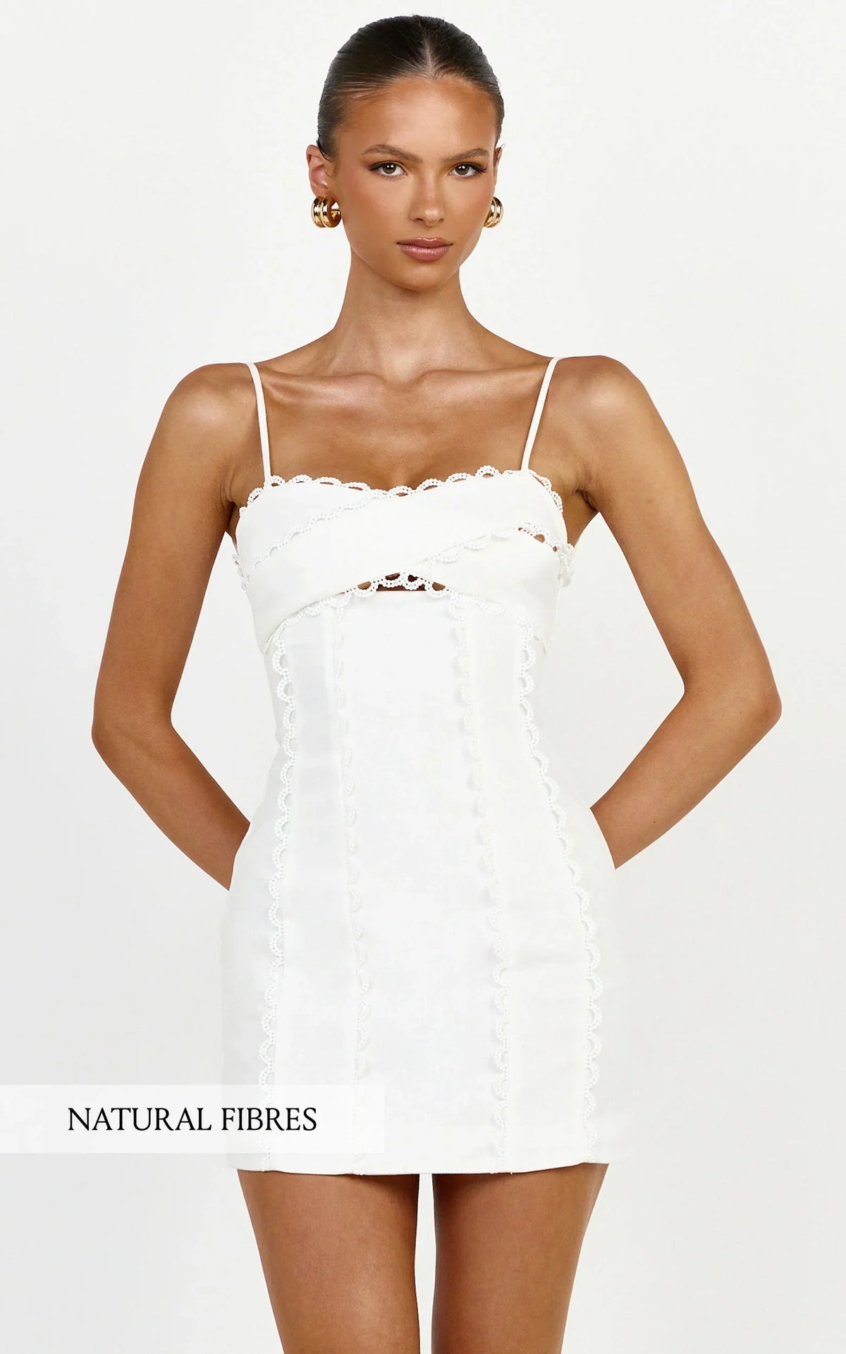 Gigi Mini Linen Blend Dress Sweetheart Tie Back Scallop Detail Dress in Off White